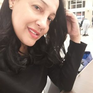 Meet your Posher, Yesenia